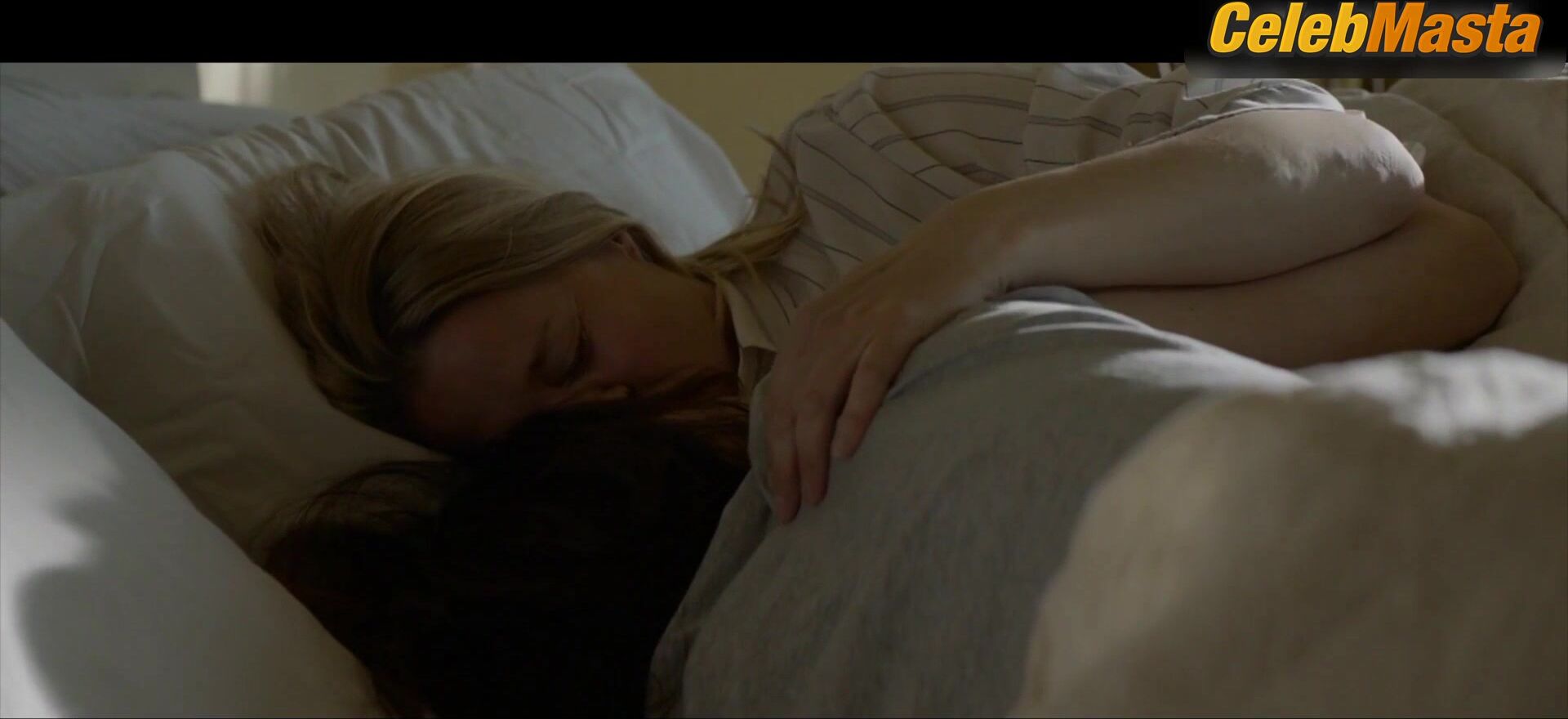 Charlotte Gainsbourg Lesbian, Underwear Scene From The Almond And - Photo 1 of 5 photo 2