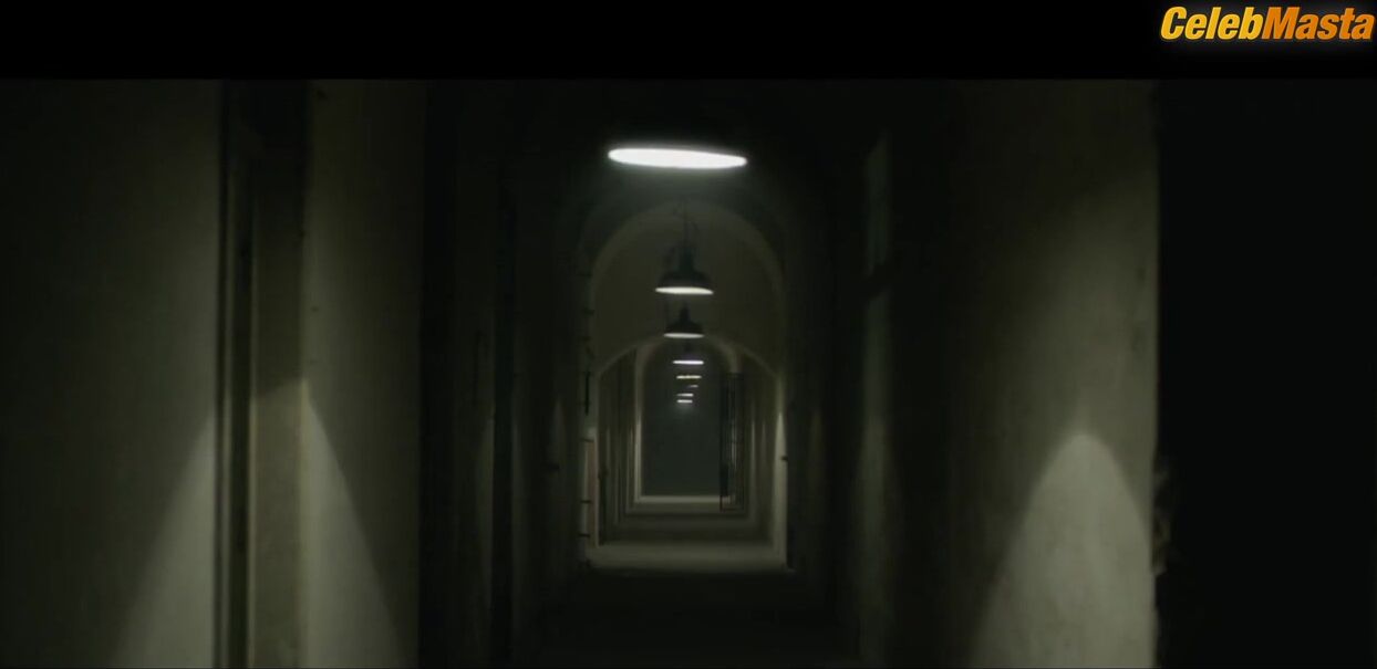 Charlotte Gainsbourg Lesbian, Booty Scene From Dark Crimes - Photo 2 of 5 photo 1
