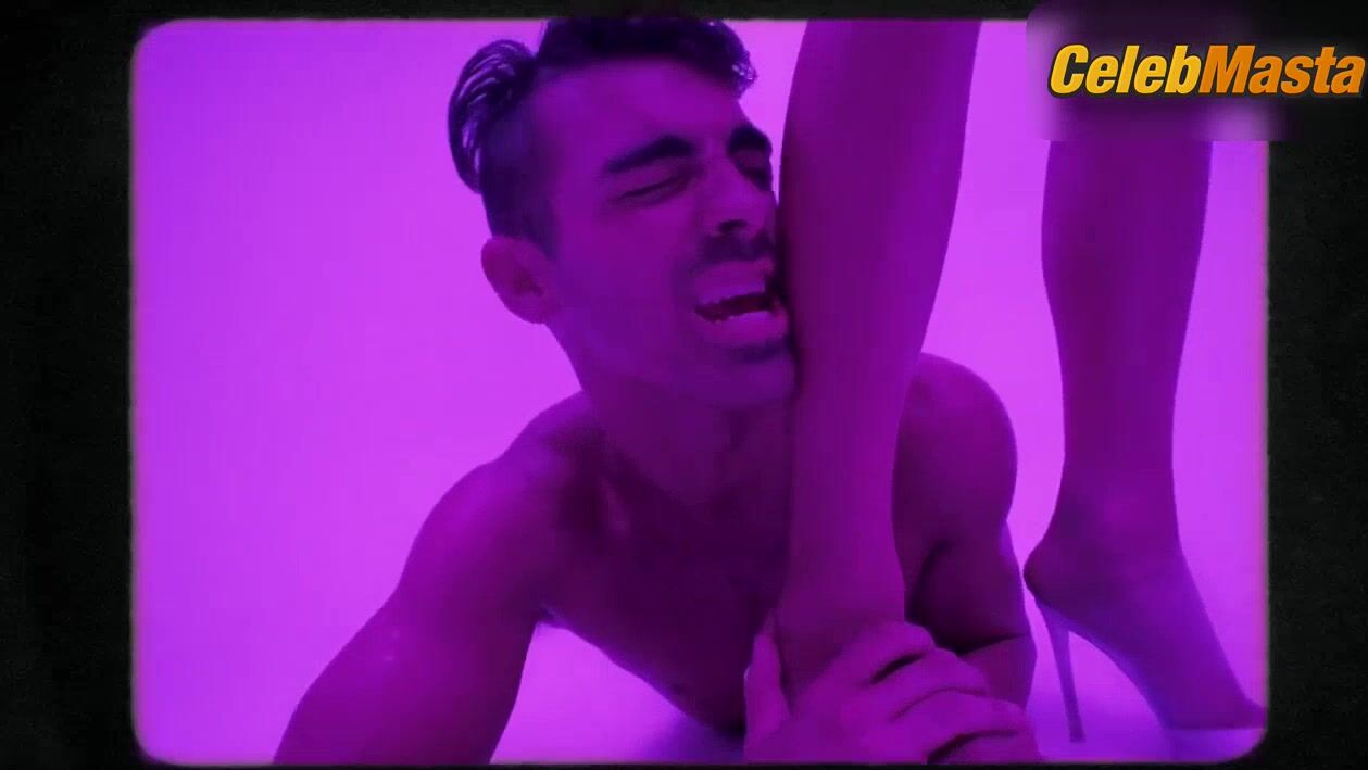 Charlotte Mckinney ’s Underwear Scene From Body Moves - Photo 1 of 5 photo 2