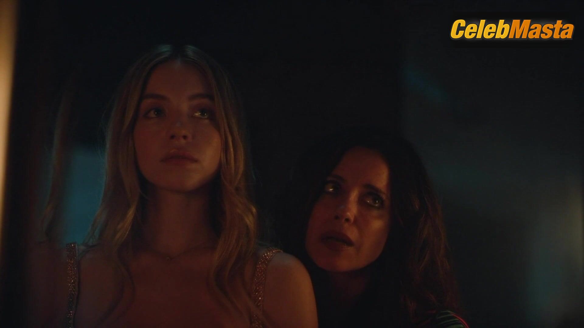 Barbie Ferreira Sydney Sweeney And ’s Underwear Scene, - Photo 1 of 5 photo 2