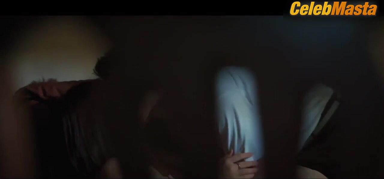 Christy Imperial Flaunts Boobs Scene In Basang Basa - Photo 2 of 5 photo 4
