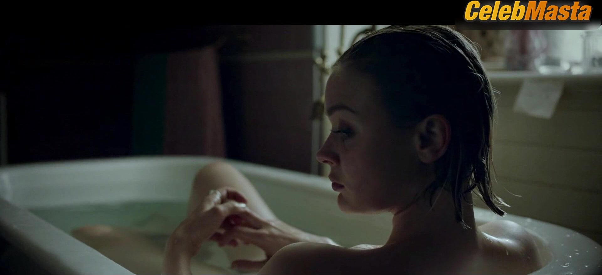 Bella Heathcote ’s Sexy Scene From Relic - Photo 1 of 5 photo 4