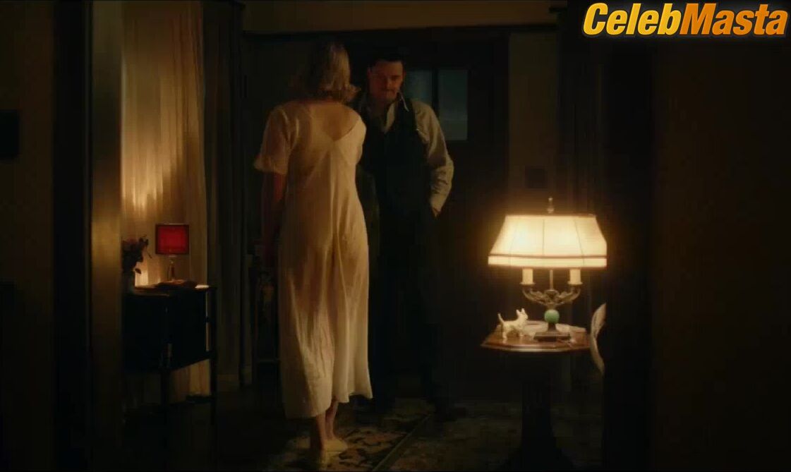 Bella Heathcote ’s Sexy Scene In Strange Angel - Photo 3 of 5 photo 5