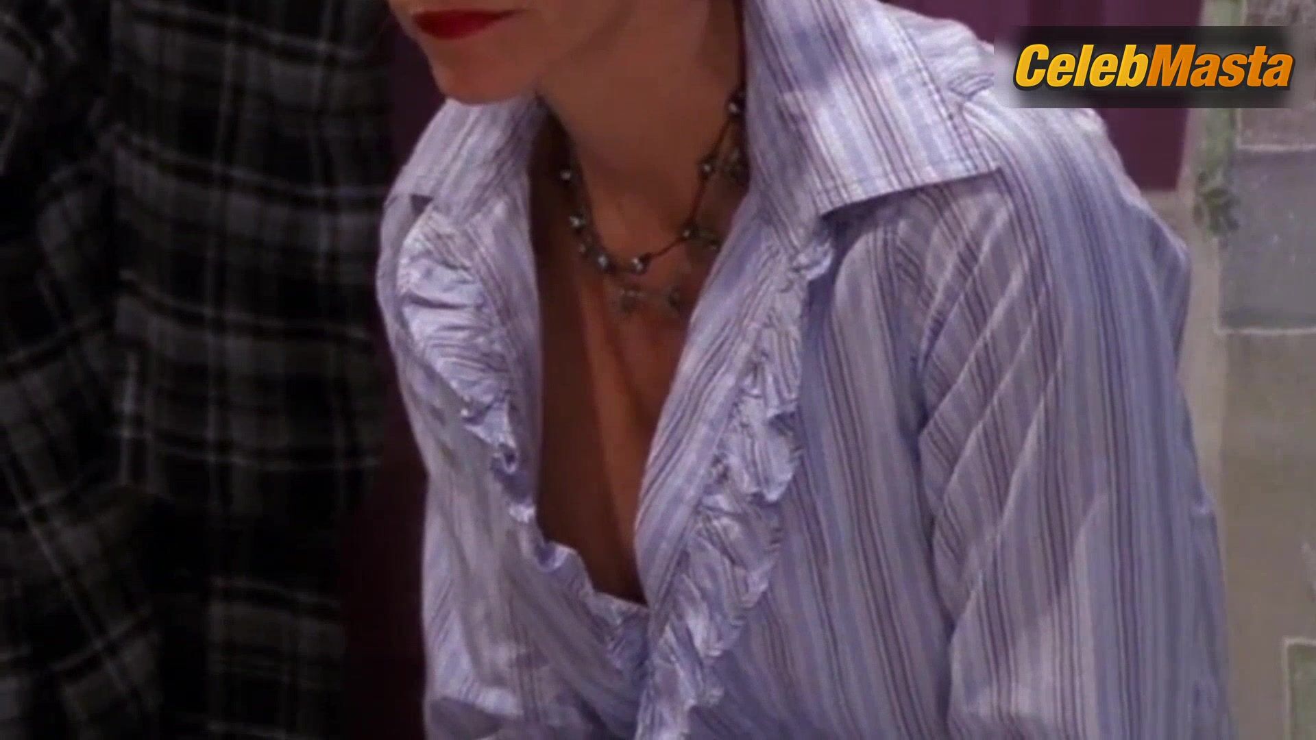 Courteney Cox Bares Tits In Friends Scene - Photo 1 of 5
