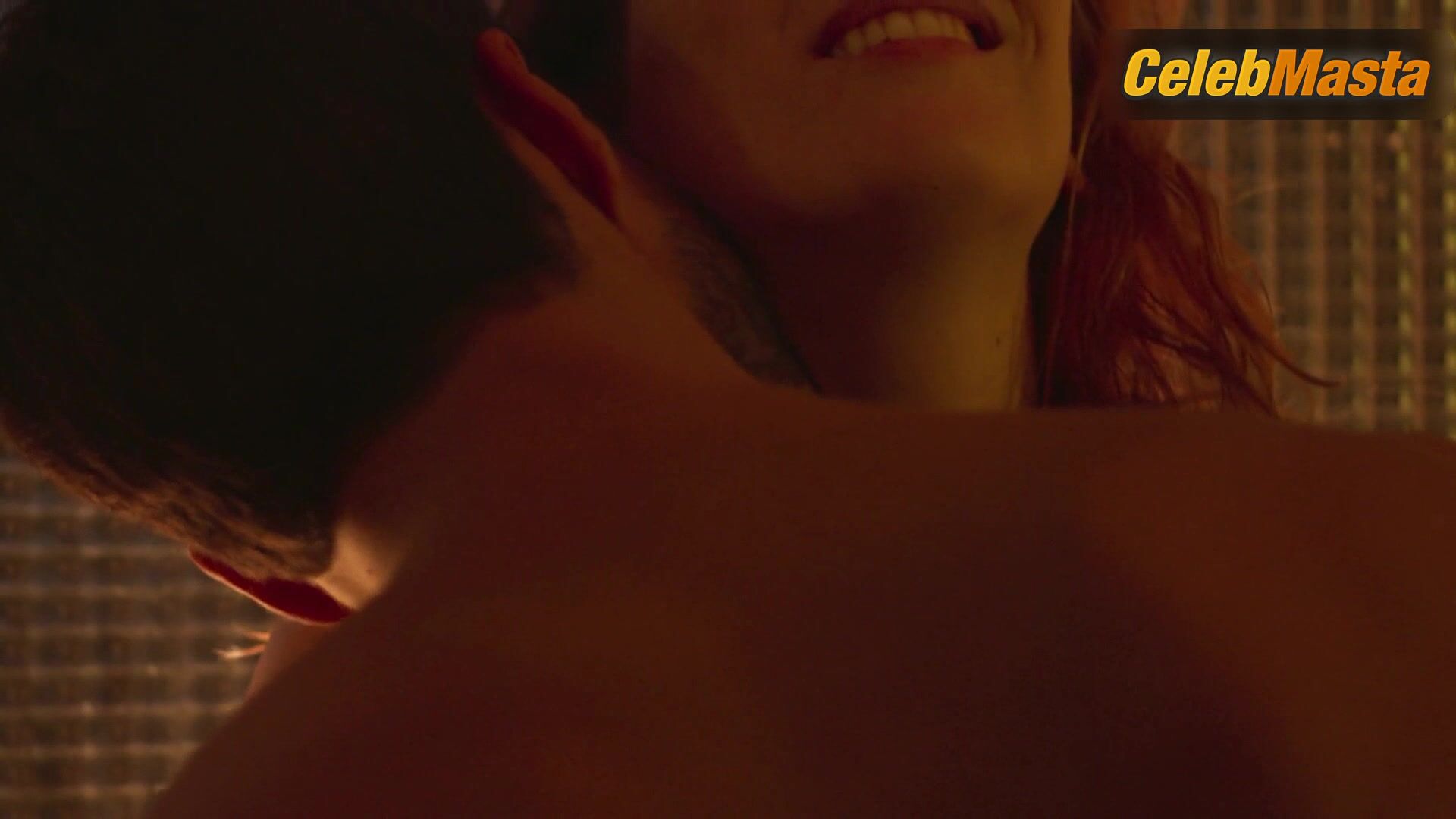 Diana Gomez Tits Scene In Valeria - Photo 3 of 5 photo 1