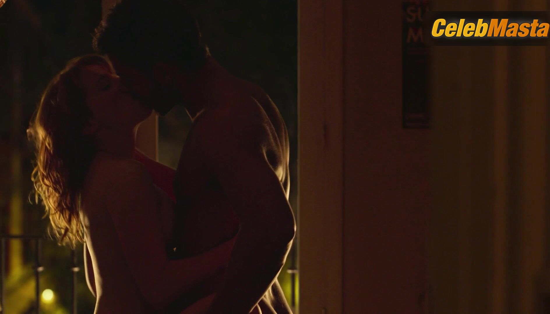 Diana Gomez Tits Scene In Valeria - Photo 3 of 5 photo 2