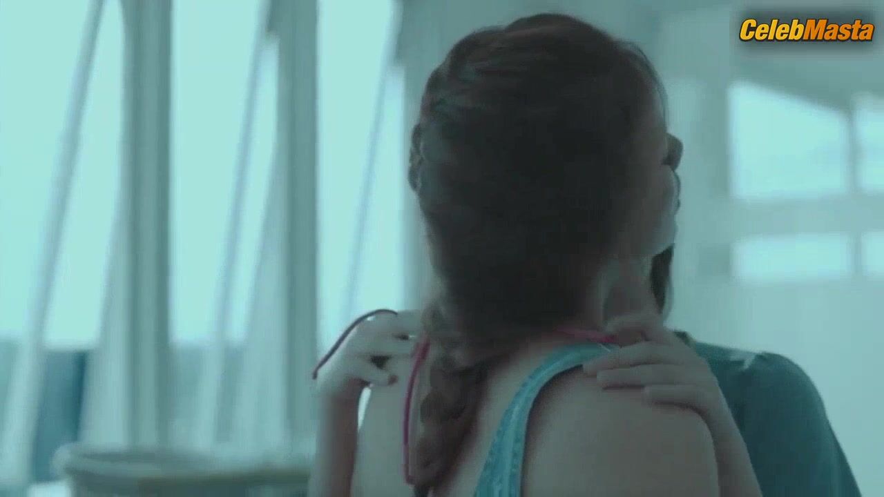 Christine Bermas Lesbian, Tits Scene From Lampas Langit - Photo 1 of 5 photo 2