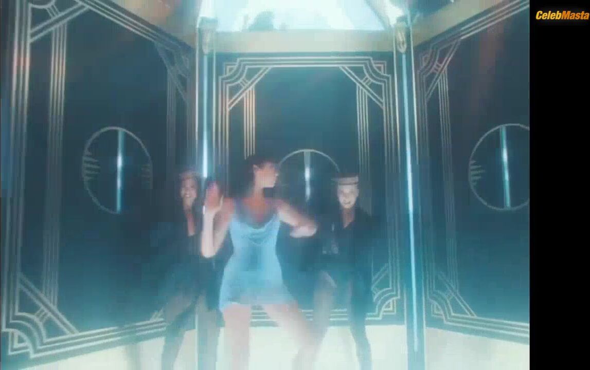 Dua Lipa Tits Scene From Levitating - Photo 1 of 5 photo 5