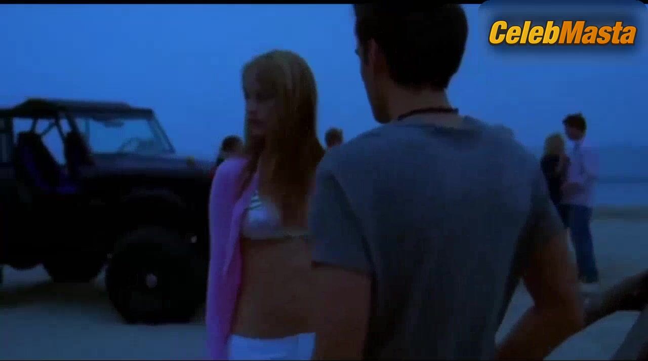 Cameron Richardson Swimsuit Scene From Point Pleasant - Photo 1 of 5 photo 5