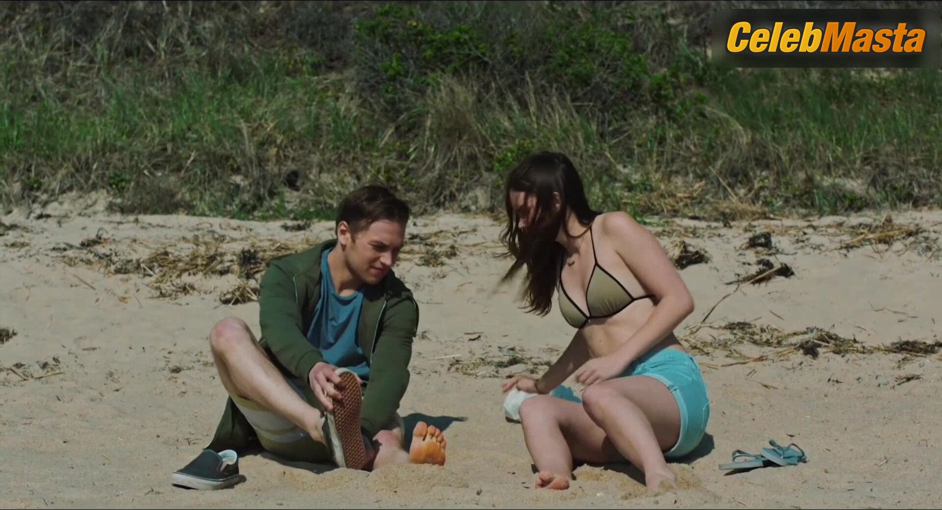 Liana Liberato ’s Swimsuit Scene In The Beach House - Photo 1 of 5