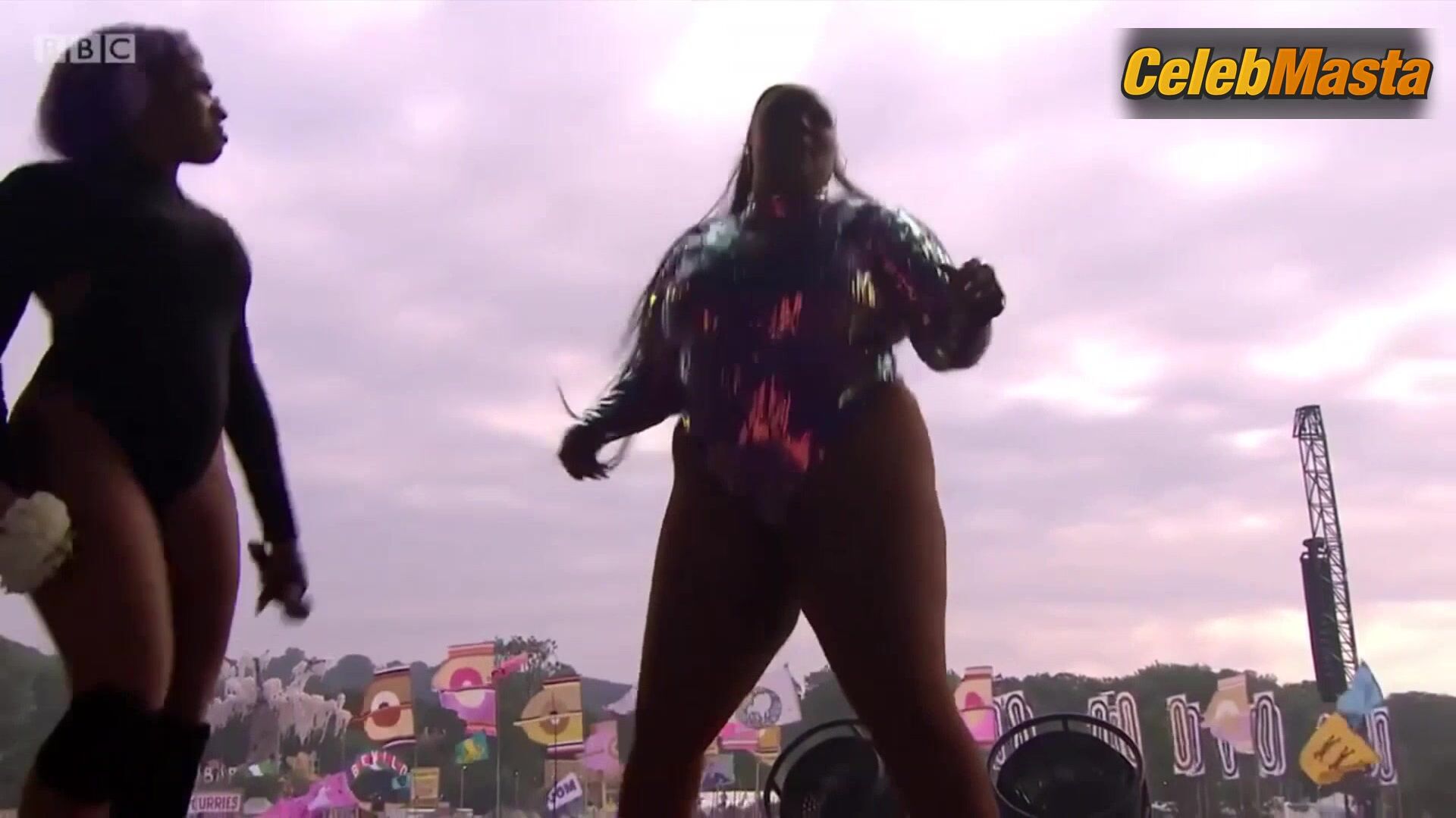 Lizzo Thong Scene From – Truth Hurts (live - Photo 1 of 5