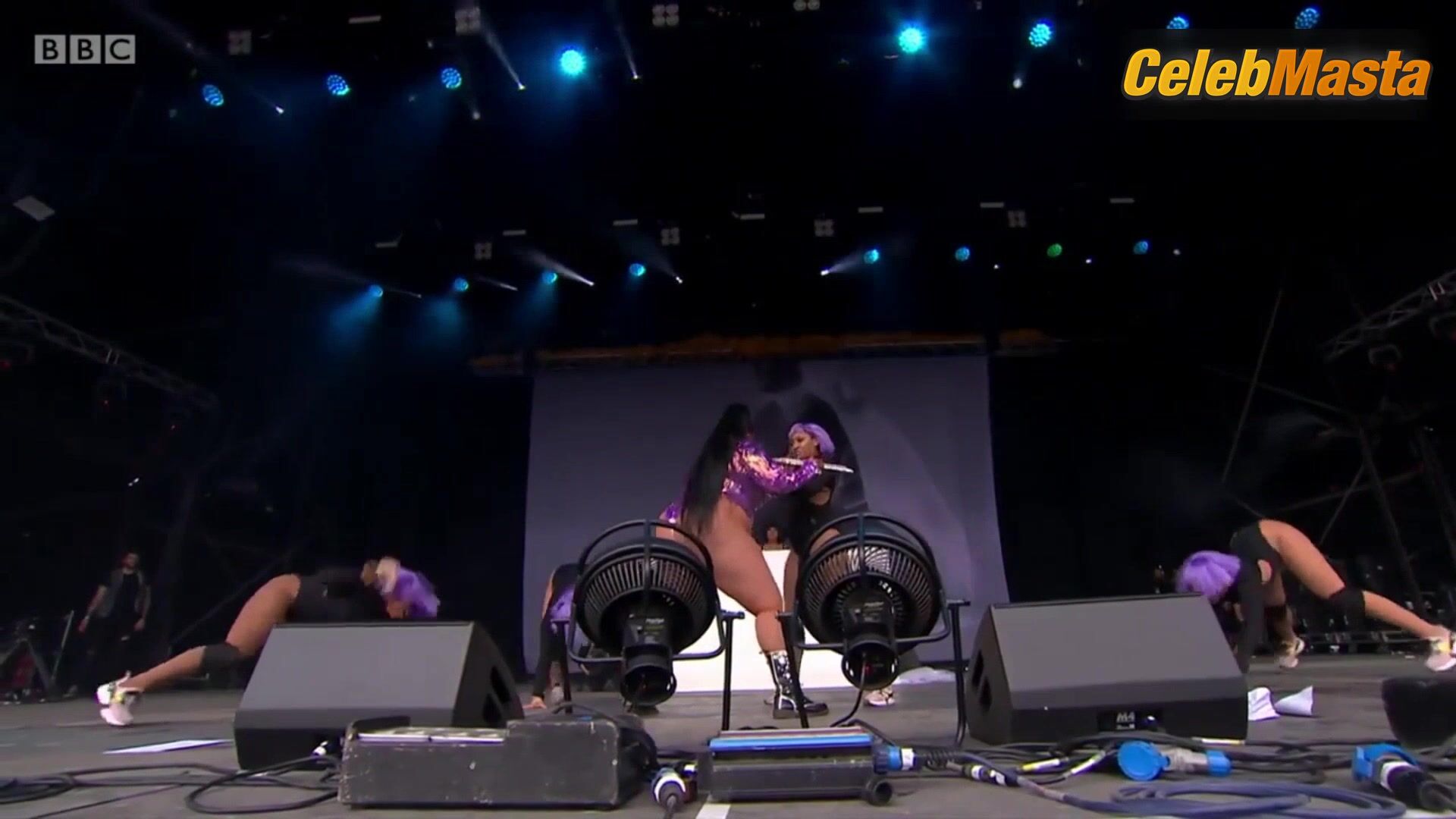 Lizzo Thong Scene From – Truth Hurts (live - Photo 1 of 5 photo 2