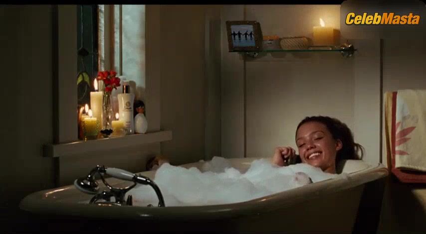 Jessica Alba ’s Ass, Tits Scene In Good Luck Chuck - Photo 1 of 5 photo 4