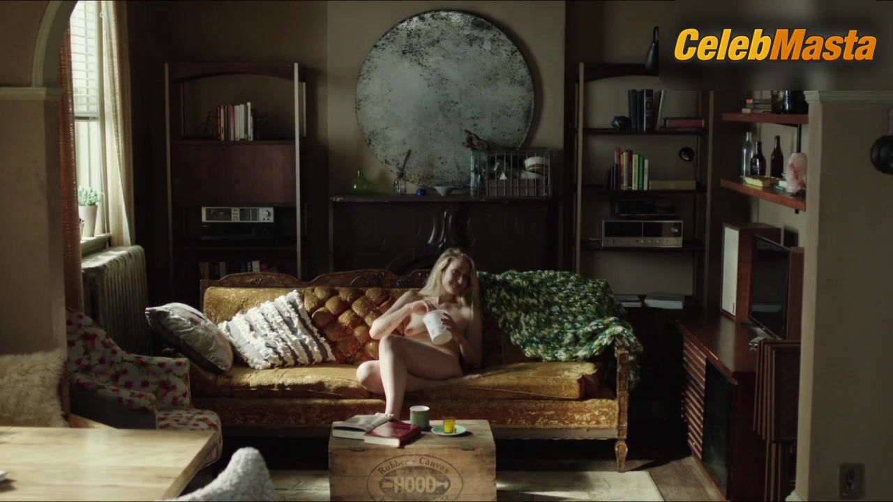 Jemima Kirke Flaunts Boobs Scene In Girls - Photo 2 of 5 photo 1