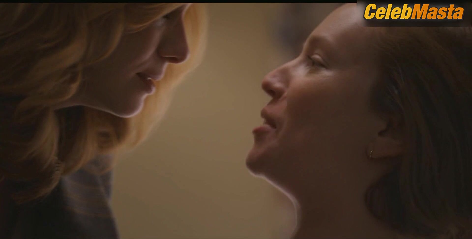Christina Hendricks Hannah Einbinder And Underwear Scene In Hacks - Photo 2 of 5 photo 4