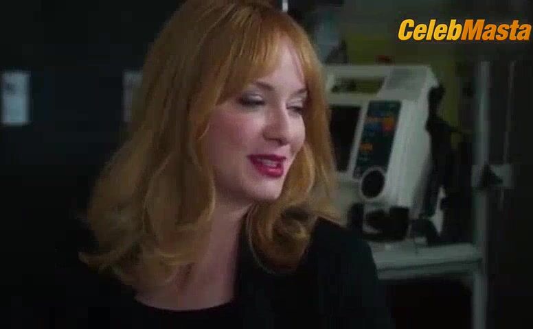 Christina Hendricks Bares Breasts Scene In Bad Santa 2 - Photo 2 of 5 photo 4