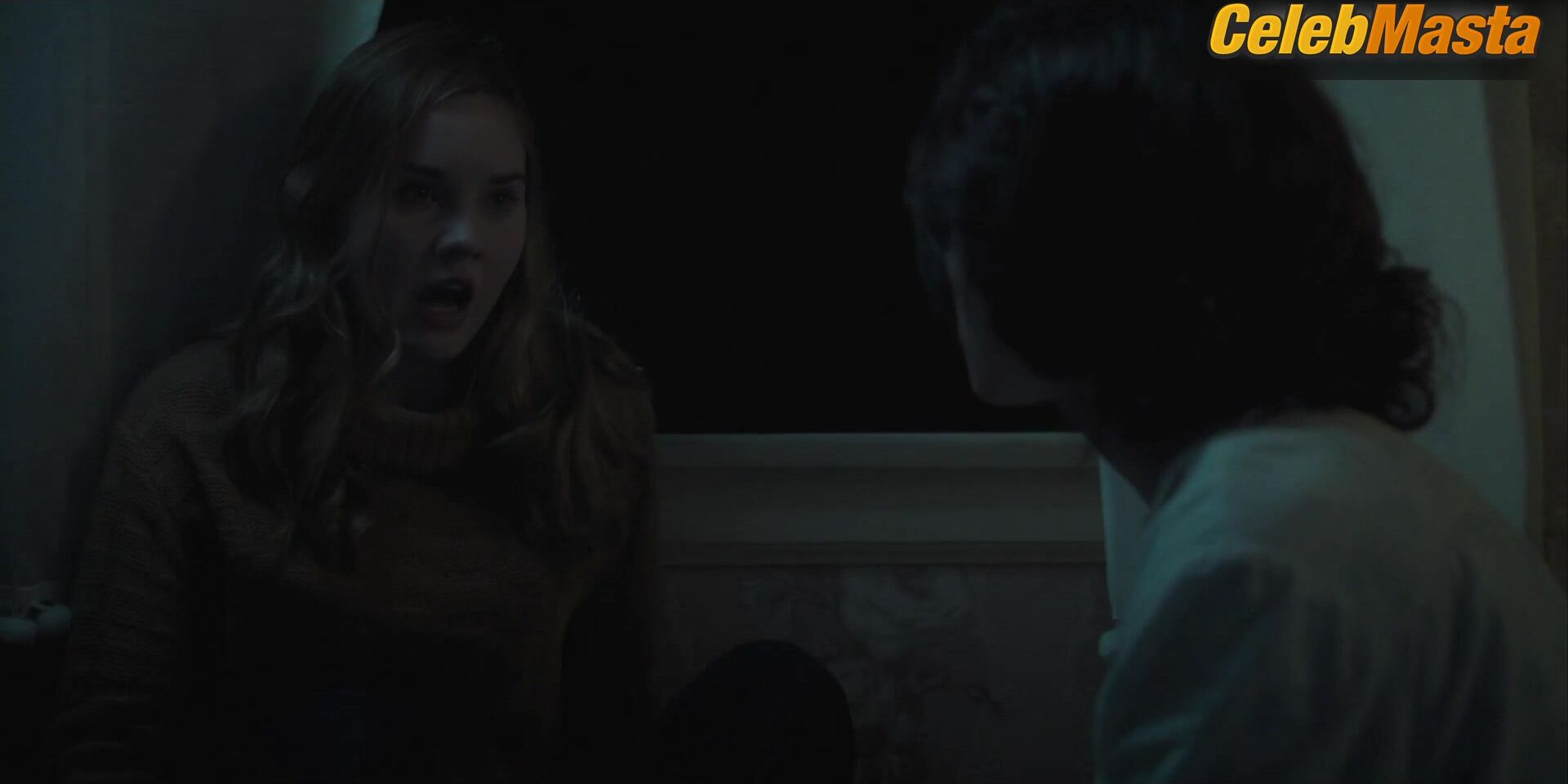 Kara Hayward Liana Liberato And ’s Lesbian Scene - Photo 1 of 5 photo 5
