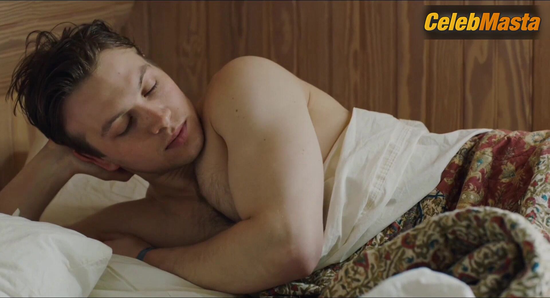 Liana Liberato Hot Scene In The Beach House - Photo 1 of 5 photo 2