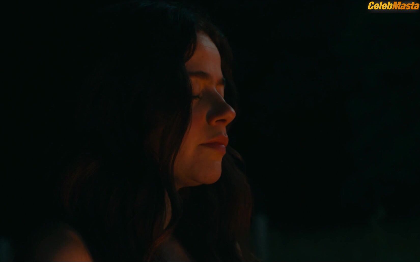 Geraldine Viswanathan Molly Gordon And Sexy Scene From Oh, Hi! - Photo 1 of 5 photo 5