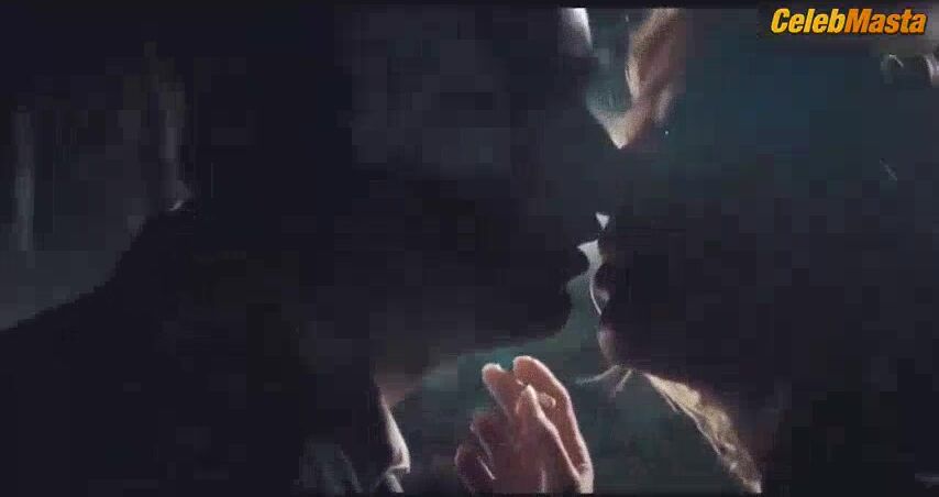 Gillian Anderson Ass, Tits Scene In Closure - Photo 2 of 5 photo 1