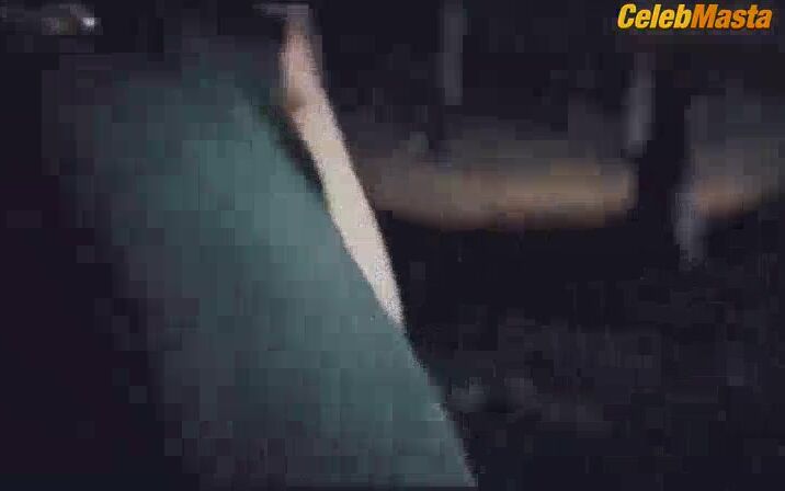 Gillian Anderson Ass, Tits Scene In Closure - Photo 2 of 5 photo 5