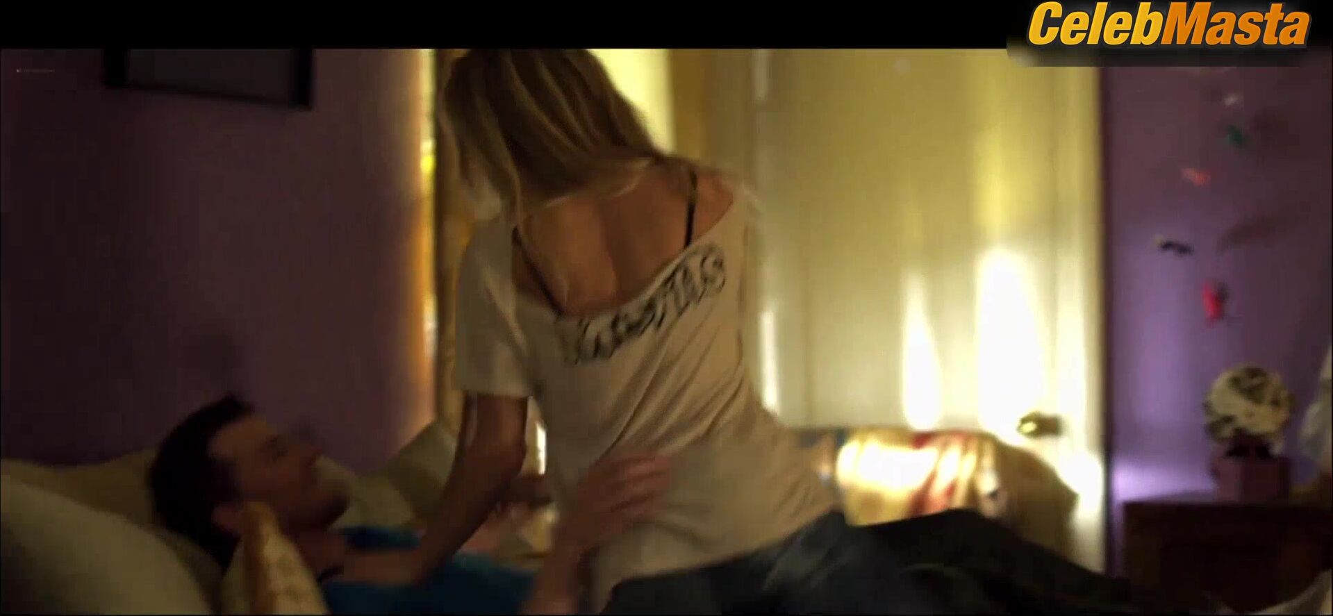 Gillian Zinser Sara Paxton, , Stephanie Simbari And Jackie - Photo 1 of 5 photo 4