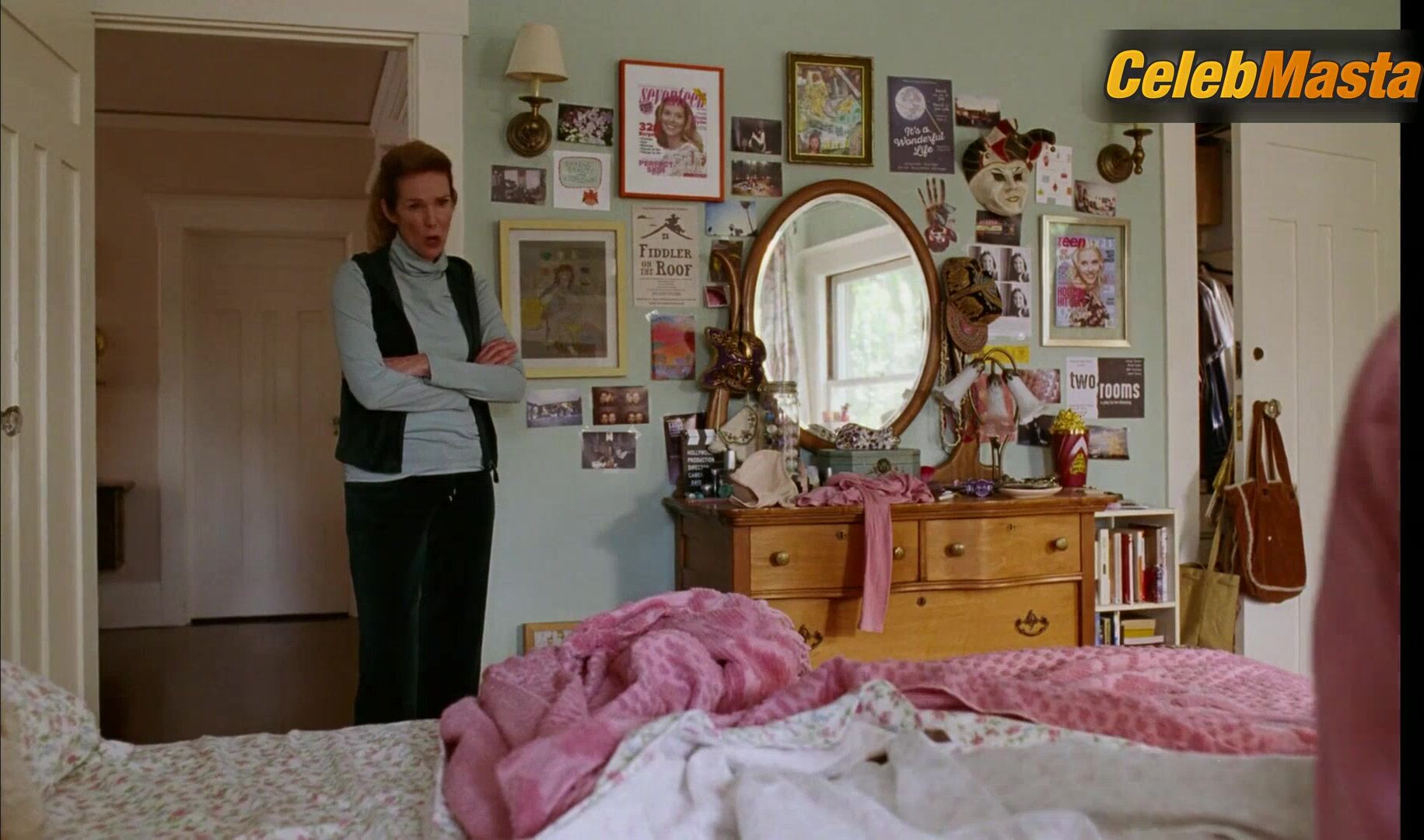 Scarlett Johansson ’s Underwear Scene From Marriage Story - Photo 2 of 5 photo 5