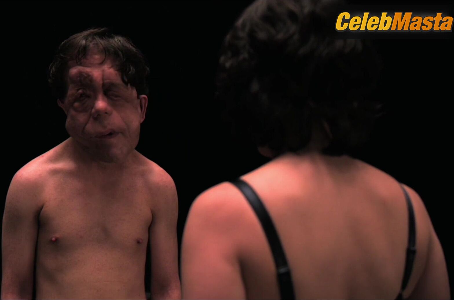 Scarlett Johansson Tits, Bush Scene In Under The Skin - Photo 2 of 5 photo 1
