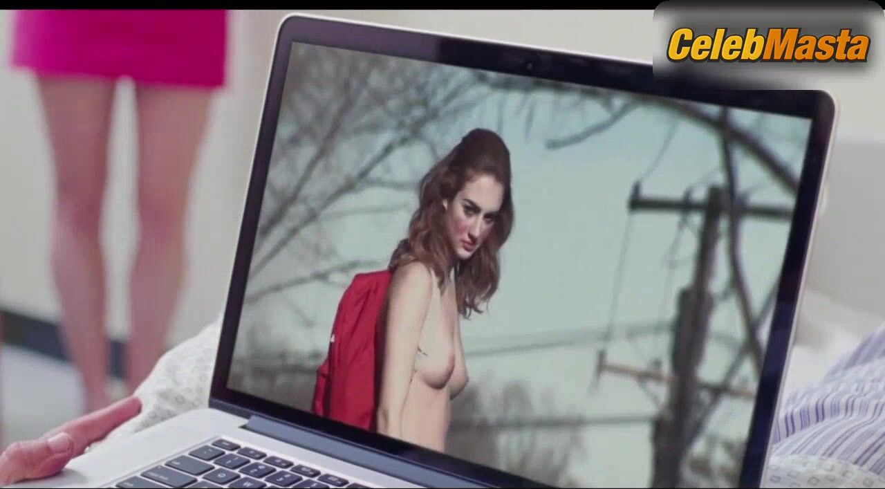 Grace Van Patten Tits, Ass Scene In The Meyerowitz Stories - Photo 2 of 5 photo 1
