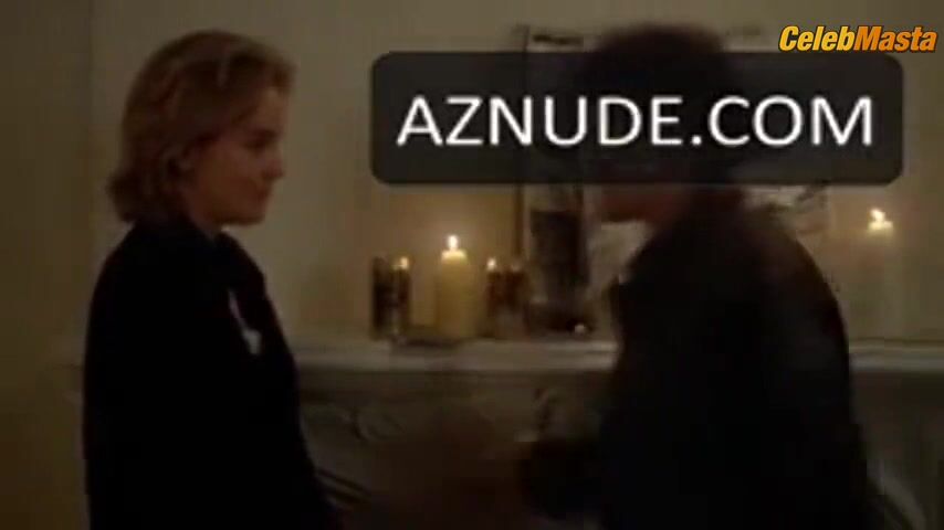 Sharon Stone ’s Sexy Scene From Basic Instinct - Photo 2 of 5 photo 1