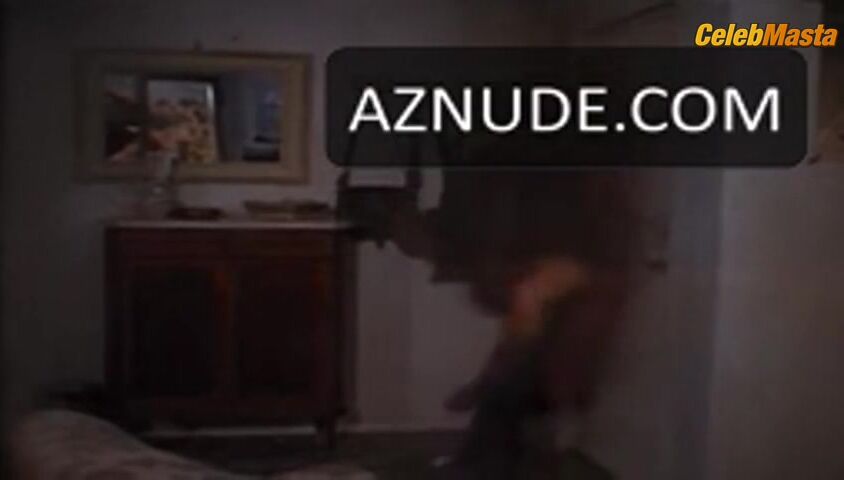 Sharon Stone ’s Sexy Scene From Basic Instinct - Photo 2 of 5