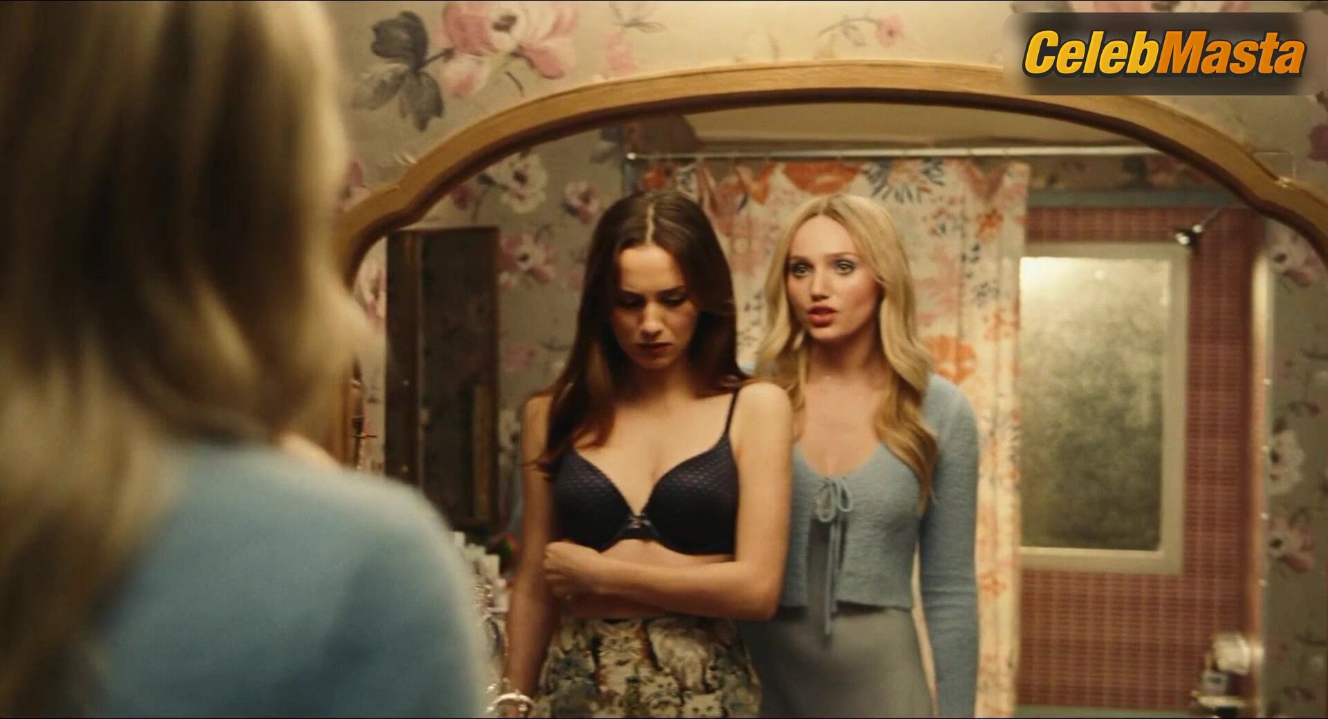 Maude Apatow ’s Underwear Scene, Euphoria - Photo 1 of 5 photo 2