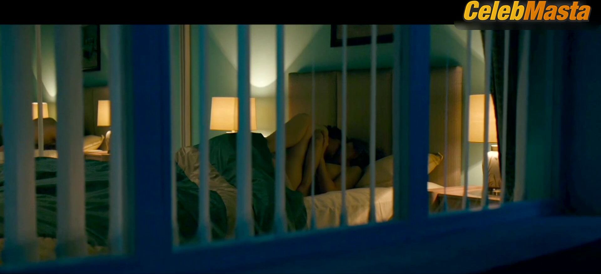 Imogen Poots Tits Scene From Vivarium - Photo 2 of 5