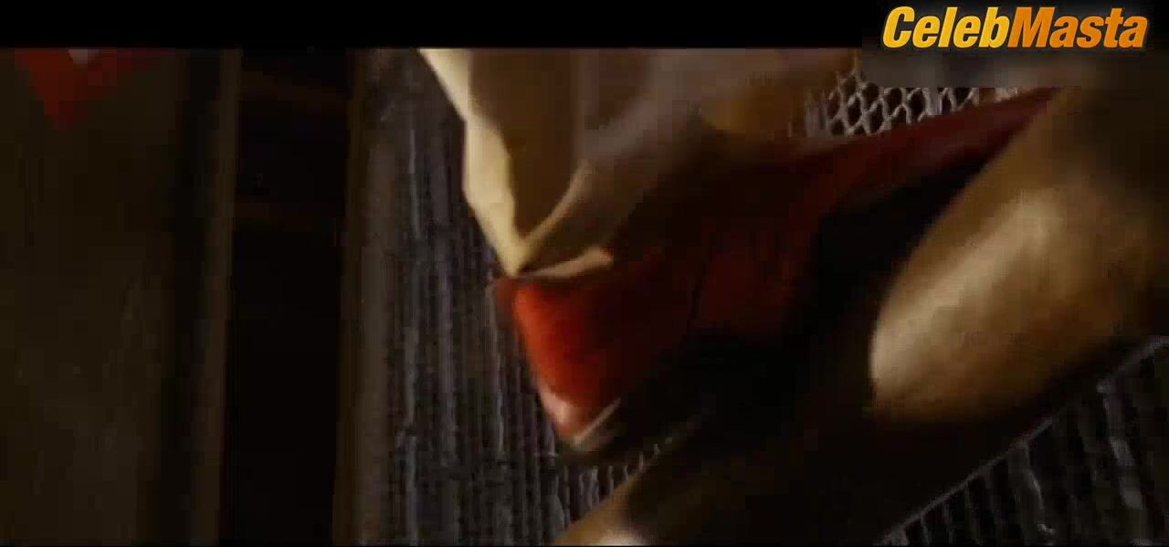 Jaime Pressly ’s Booty Scene In Doa - Photo 1 of 5