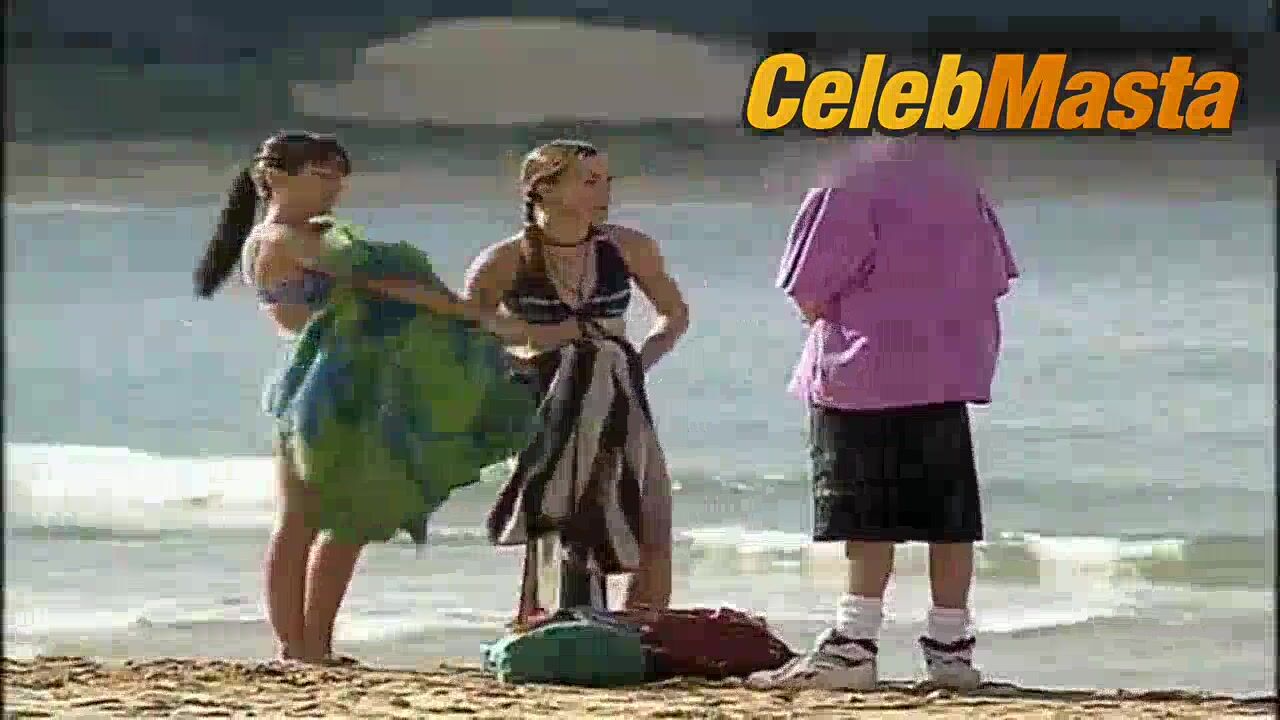 Melissa George Tits, Swimsuit Scene In Home And Away - Photo 2 of 5 photo 1