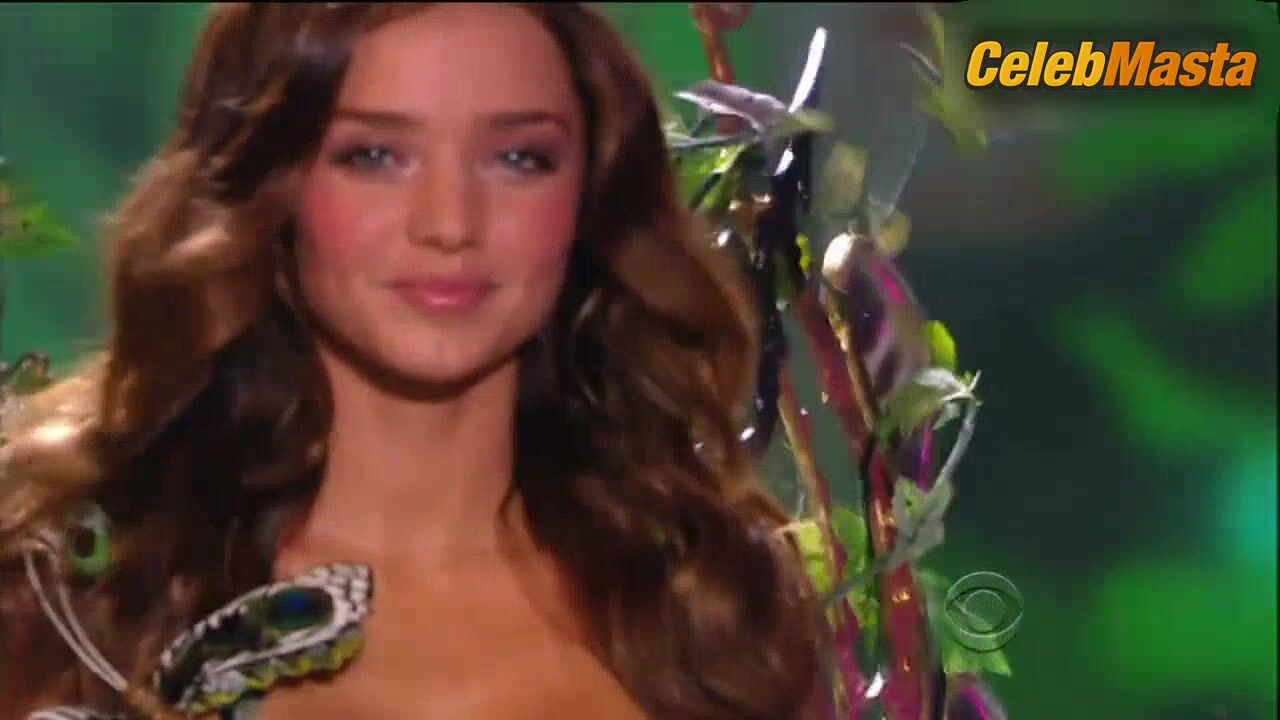 Miranda Kerr ’s Underwear Scene From The - Photo 1 of 5 photo 4