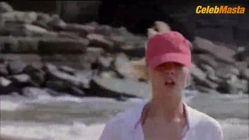 Melissa George ’s Ass, Tits Scene From Two Twisted - Photo 2 of 5 photo 1