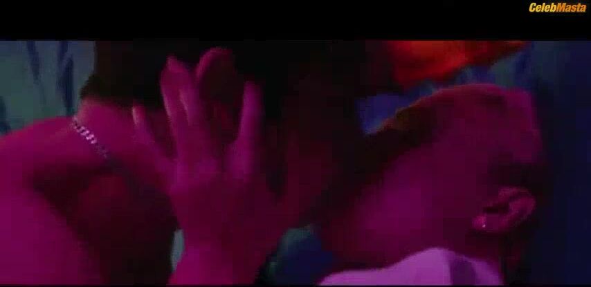 Sophie Turner ’s Tits Scene From Heavy - Photo 1 of 5
