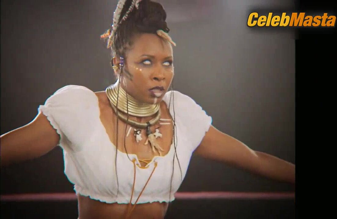 Kate Nash And Sydelle Noel’s Hot Scene In Glow - Photo 1 of 5 photo 5