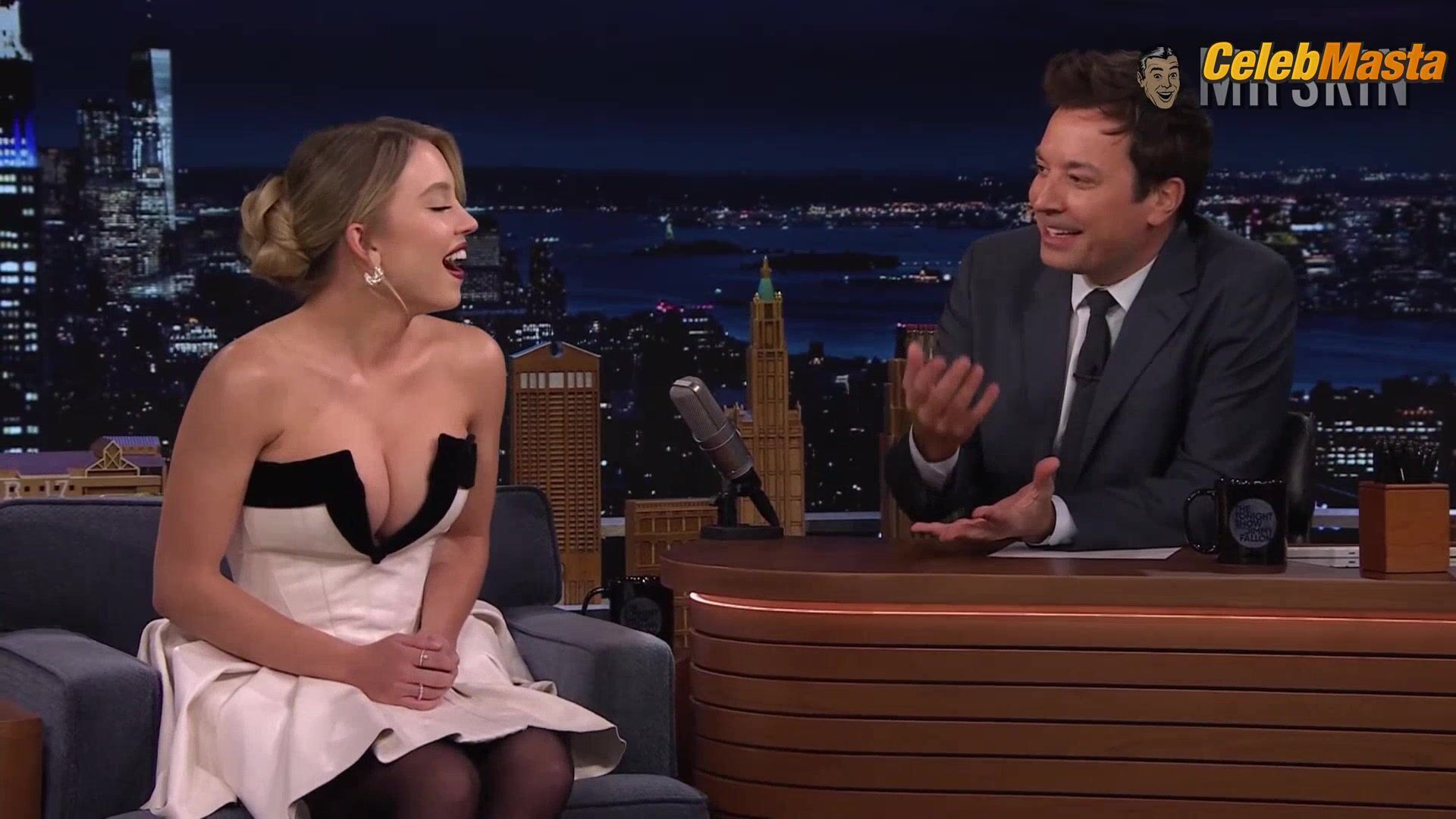 Sydney Sweeney ’s Hot Scene In The Tonight Show - Photo 1 of 5 photo 4