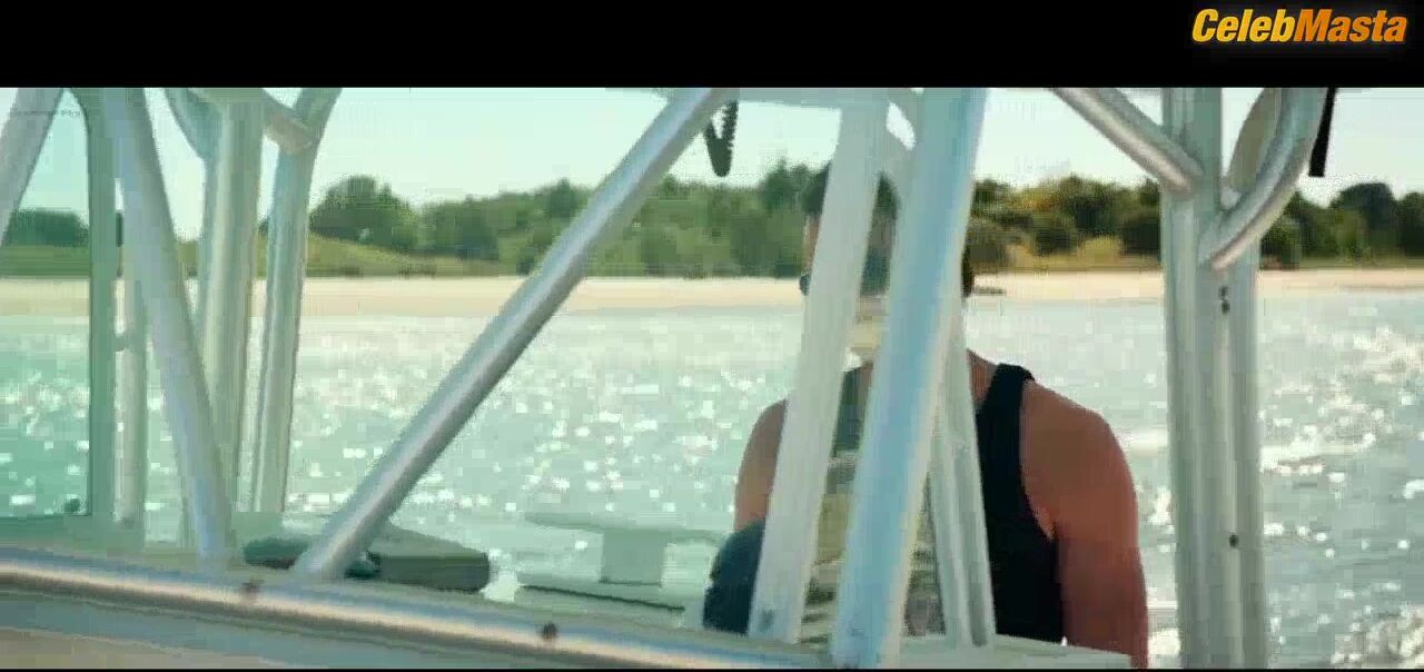 Teresa Palmer Booty, Tits Scene In The Choice - Photo 1 of 5 photo 2