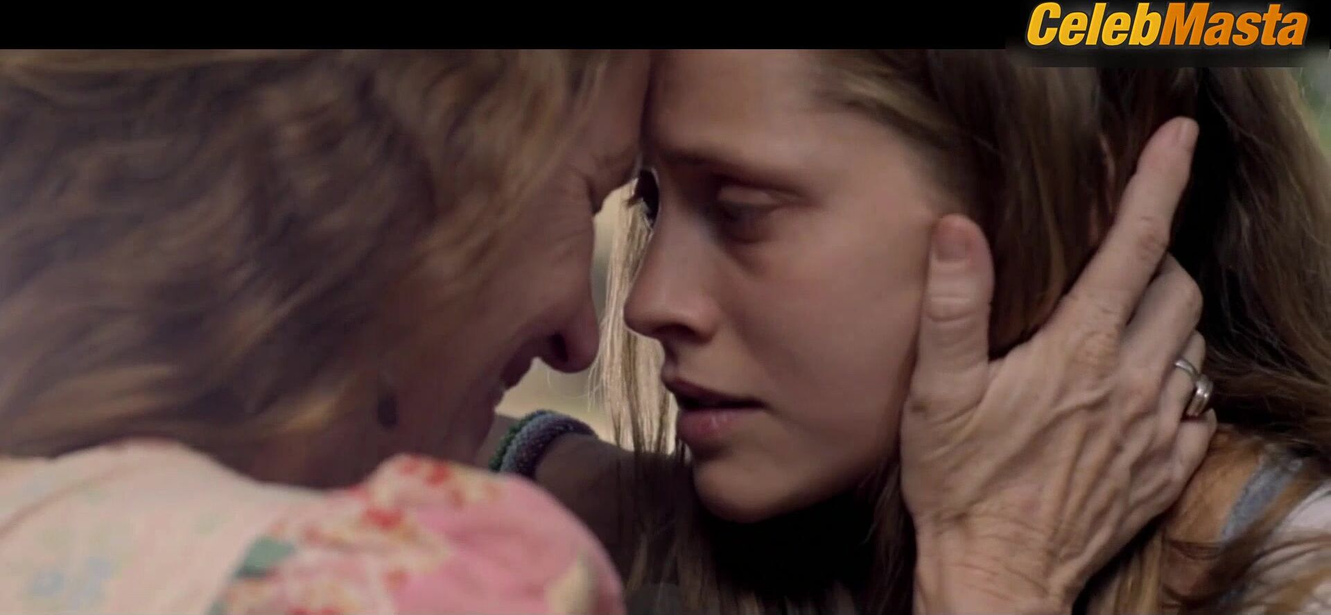 Melissa Leo And Teresa Palmer’s Lesbian Scene From - Photo 1 of 5 photo 2