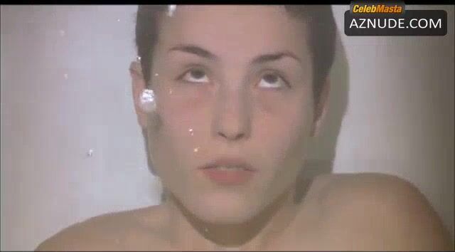 Noomi Rapace Ass, Tits Scene From Daisy Diamond - Photo 3 of 5 photo 4