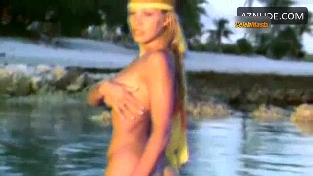 Pamela Anderson ’s Tits Scene From With The Girls Of - Photo 1 of 5 photo 4