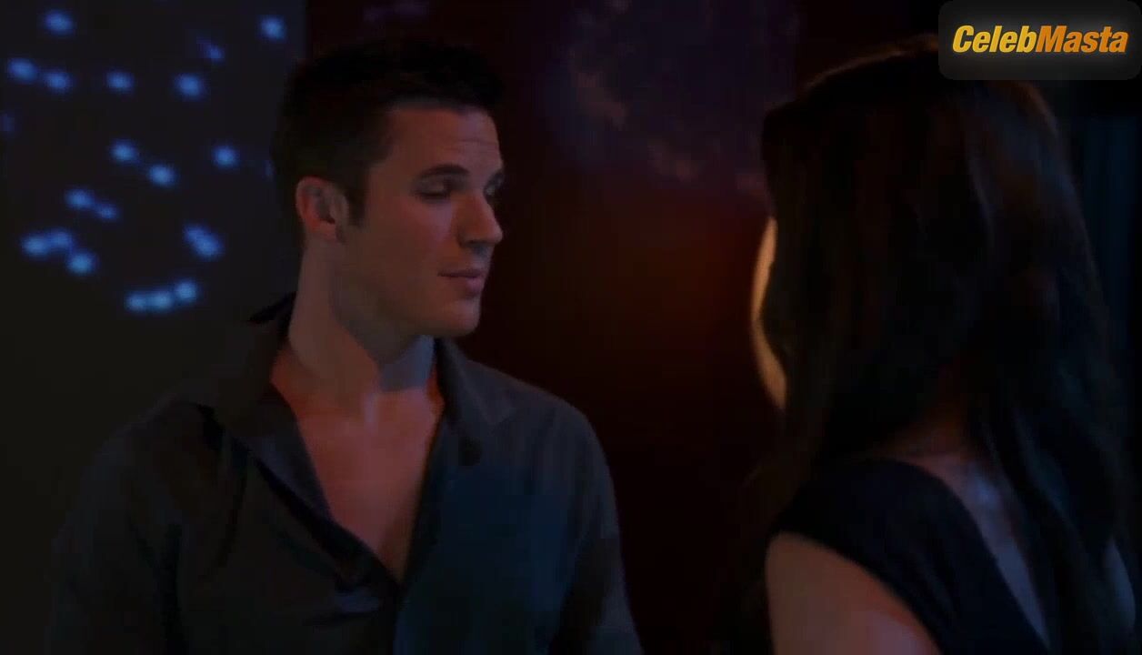 Peyton List ’s Sexy Scene In 90210 - Photo 3 of 5 photo 5