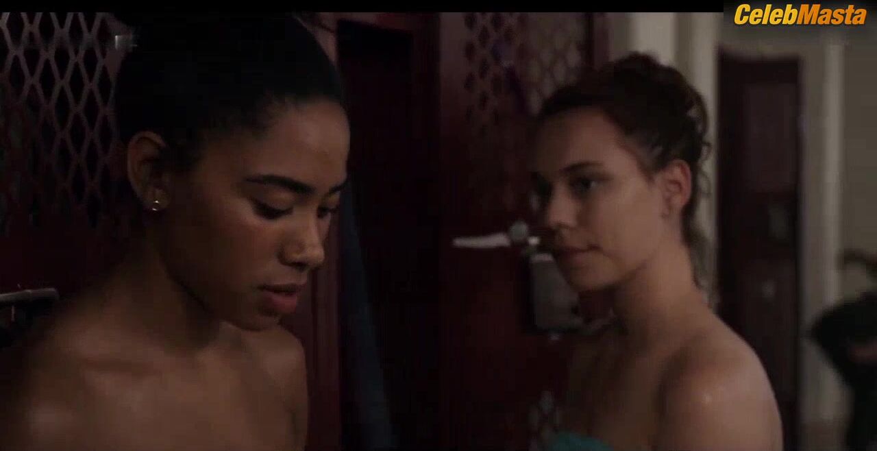 Willa Fitzgerald Tits And Underwear Scene In Dare Me - Photo 1 of 5 photo 2