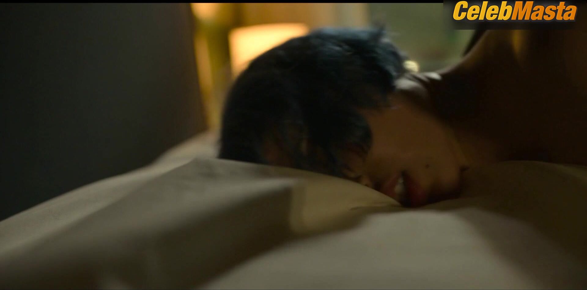 Zoe Kravitz Tits, Underwear Scene From Kimi - Photo 2 of 5 photo 1
