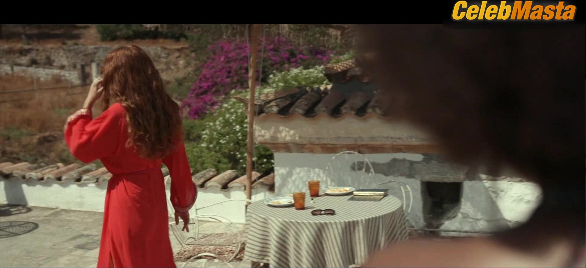 Riley Keough Reveals Hot Scene In Daisy Jones & The - Photo 1 of 5 photo 4