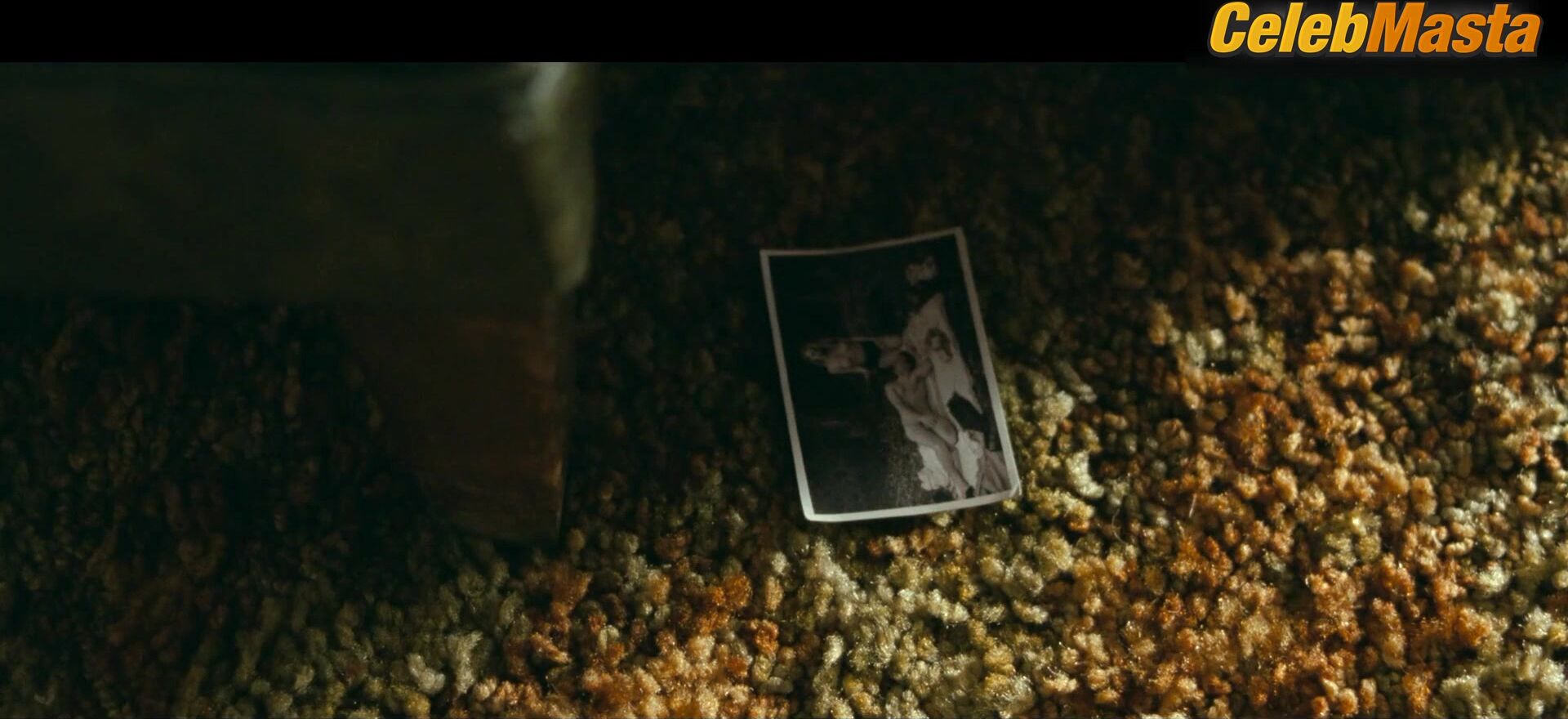 Riley Keough Tits, Underwear Scene From The Devil All The - Photo 2 of 5 photo 5