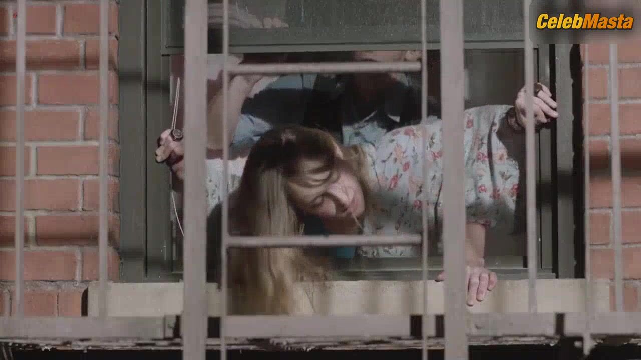 Jemima Kirke ’s Sexy Scene In Girls - Photo 1 of 5 photo 4